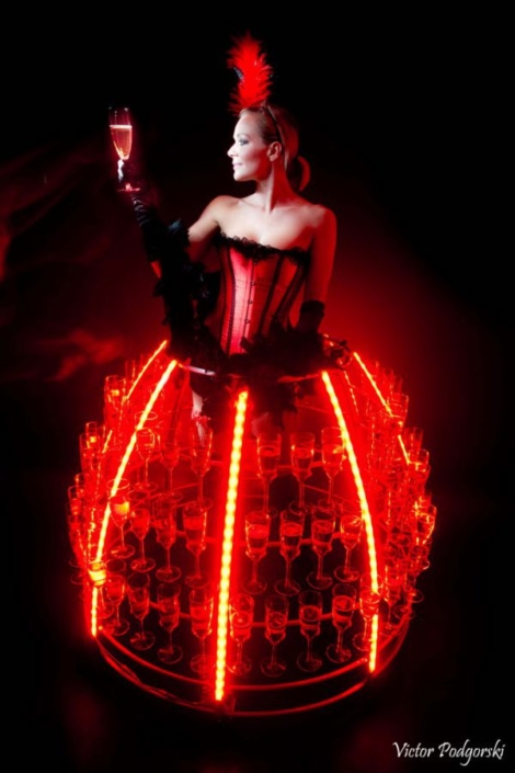 Robe à champagne cabaret led rouge - Sur Mesure Spectacle