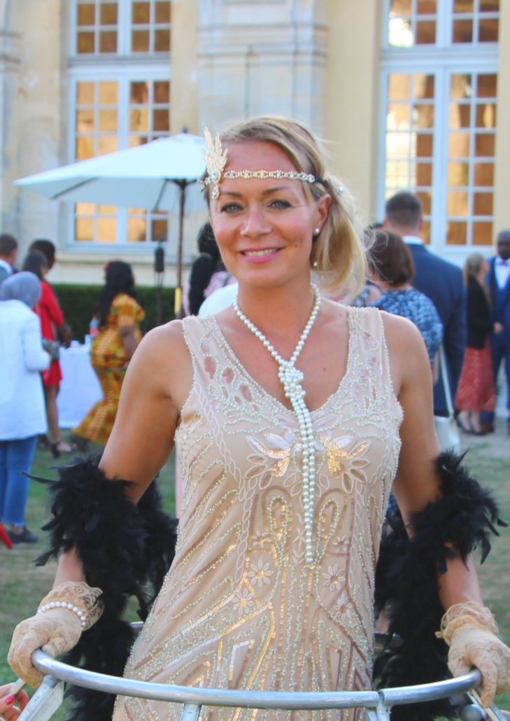 Portrait tenue Gatsby pour robe à champagne - Agence Butterfly